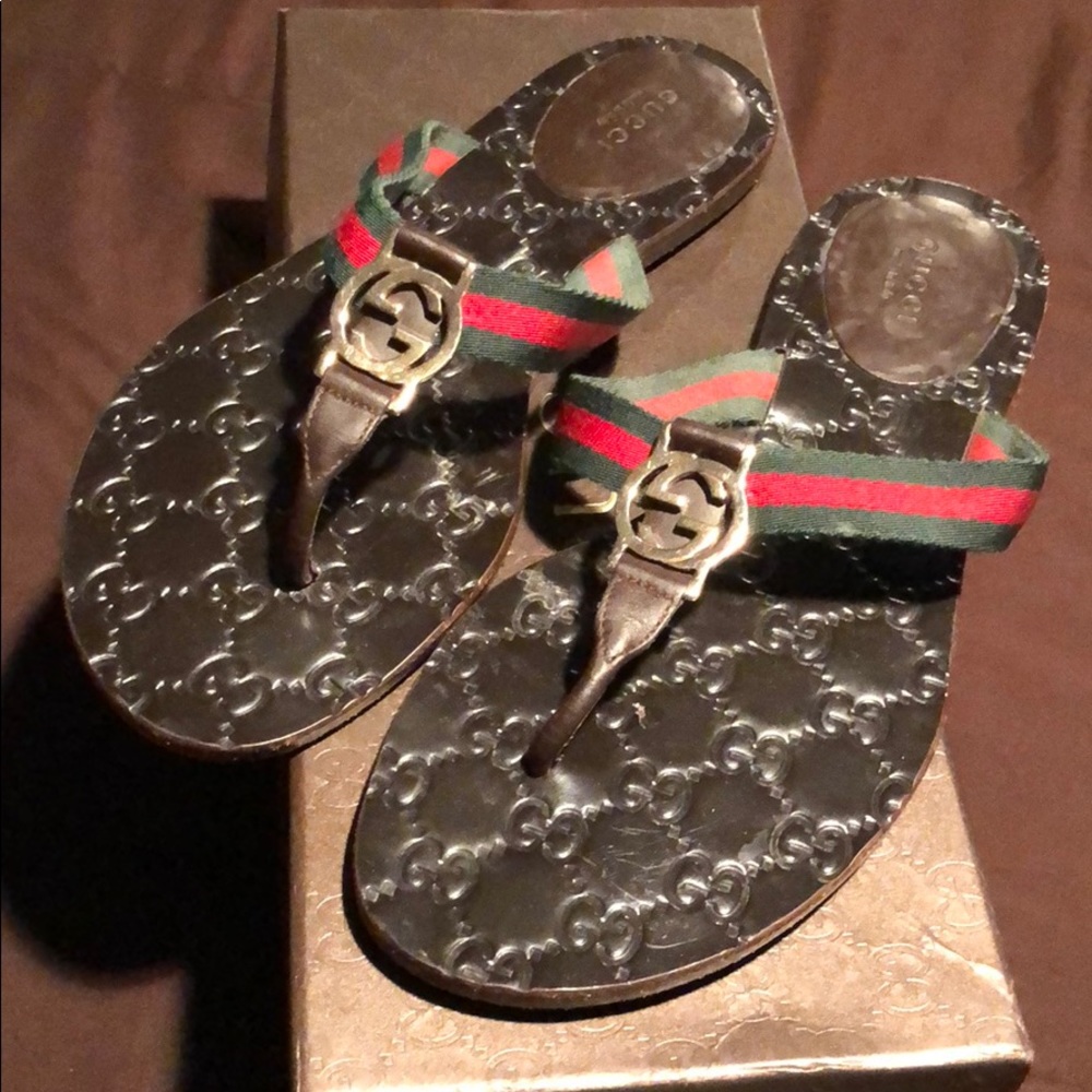 Gucci flats